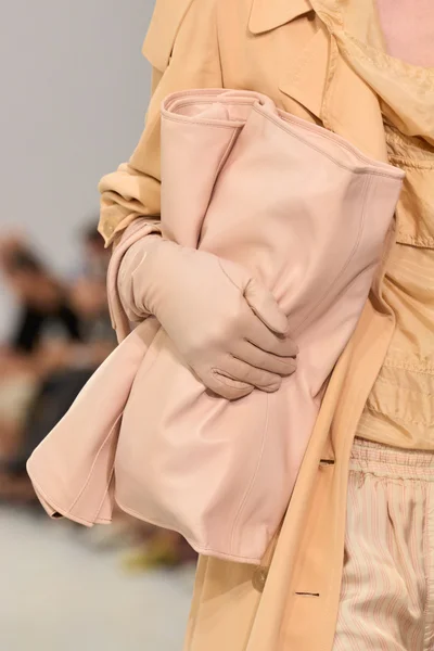 Look 2